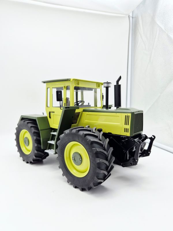 RC Favorit Trac 1800
